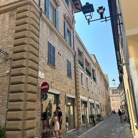 Montevecchio 56 Apartamento Fano